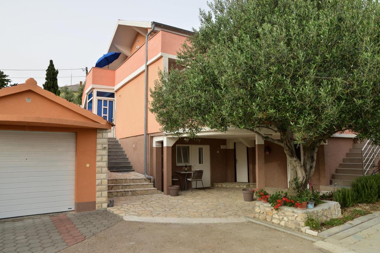 Apartment Olive Jovici  Esterno foto