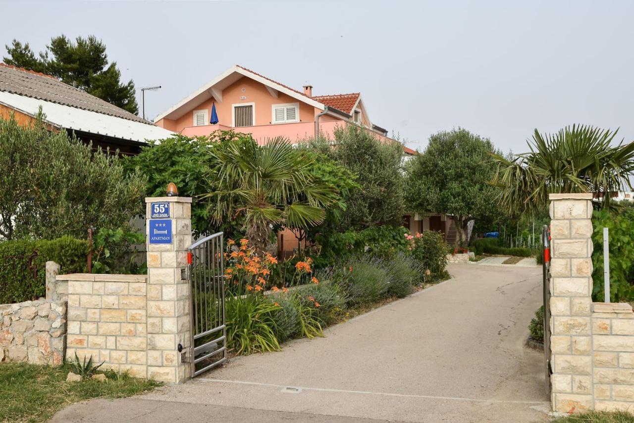 Apartment Olive Jovici  Esterno foto
