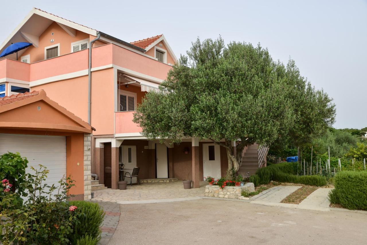 Apartment Olive Jovici  Esterno foto