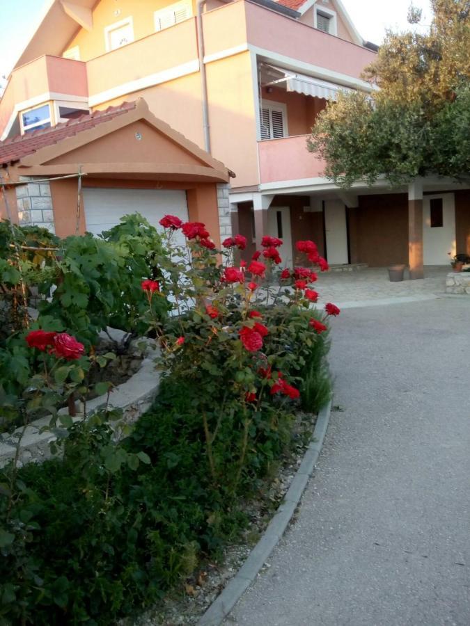 Apartment Olive Jovici  Esterno foto
