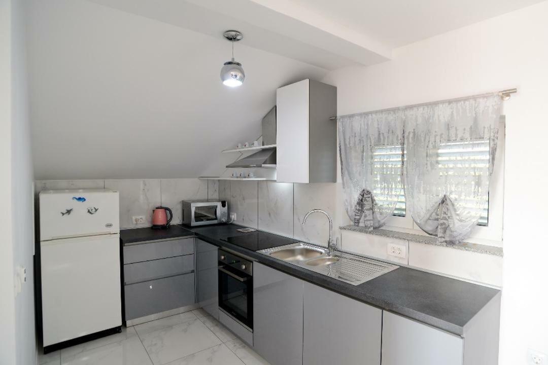 Apartment Olive Jovici  Esterno foto