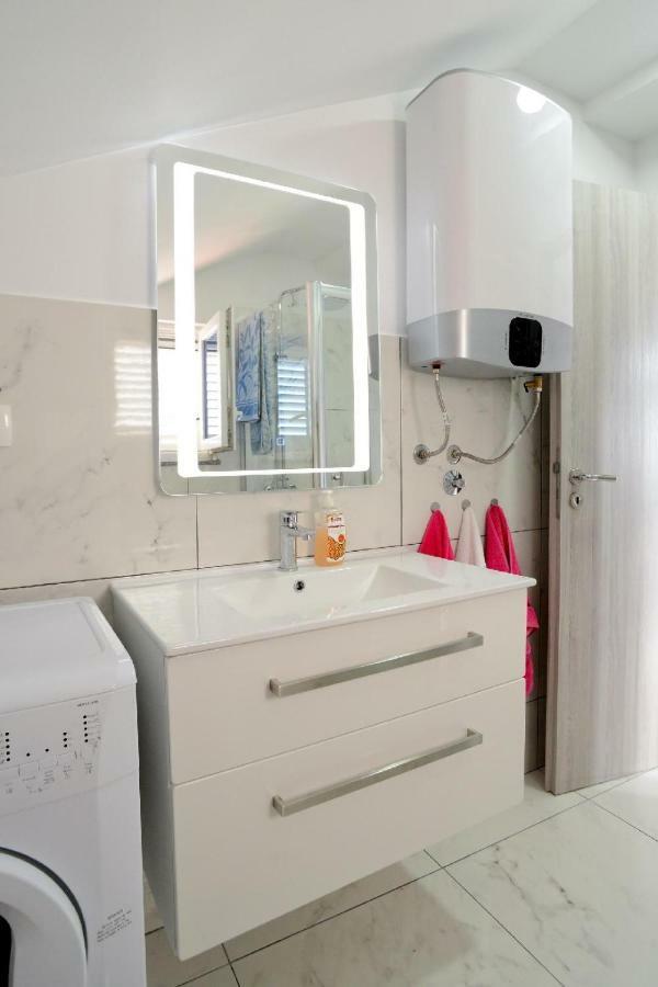 Apartment Olive Jovici  Esterno foto