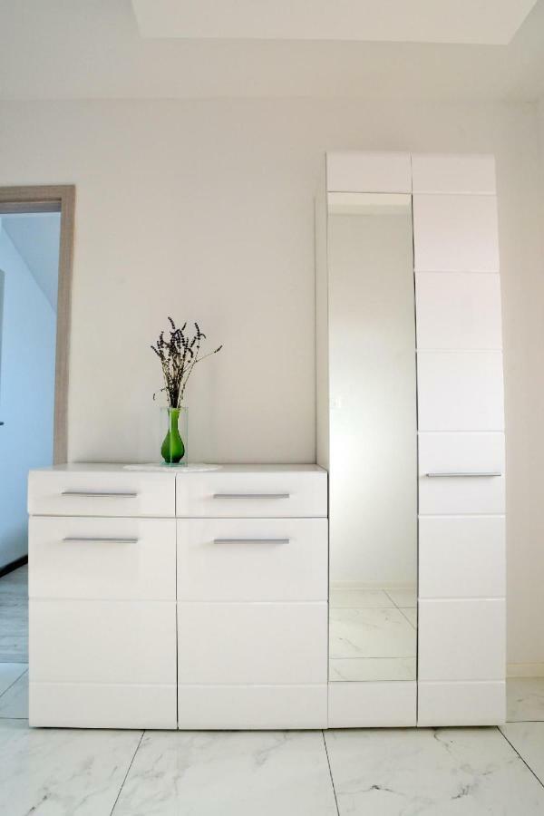 Apartment Olive Jovici  Esterno foto